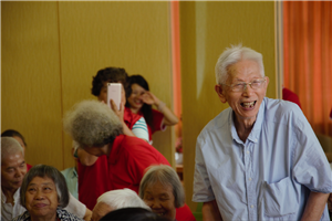 走进福利院，情暖老人心——新利体育供应链公益行