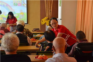 走进福利院，情暖老人心——新利体育供应链公益行